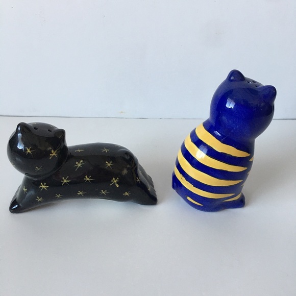 Milson and Louis Cat Salt and Pepper Shakers - Picture 5 of 5